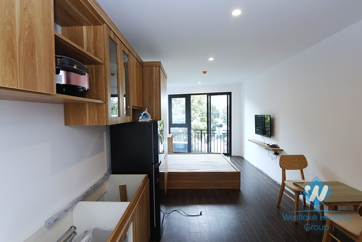 Lake view studio for rent in Tran Vu, Truc Bach area